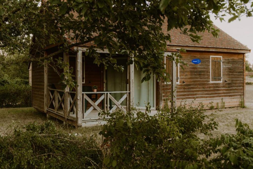 Onlycamp Le Pont Romain Yvre-l'Eveque Экстерьер фото